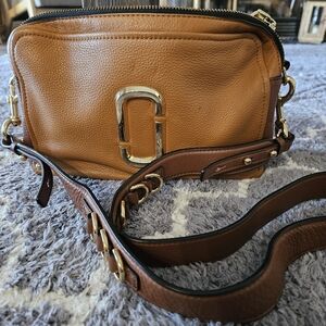 Marc Jacobs Camel Color Leather Snapshot 21 Crossbody Bag